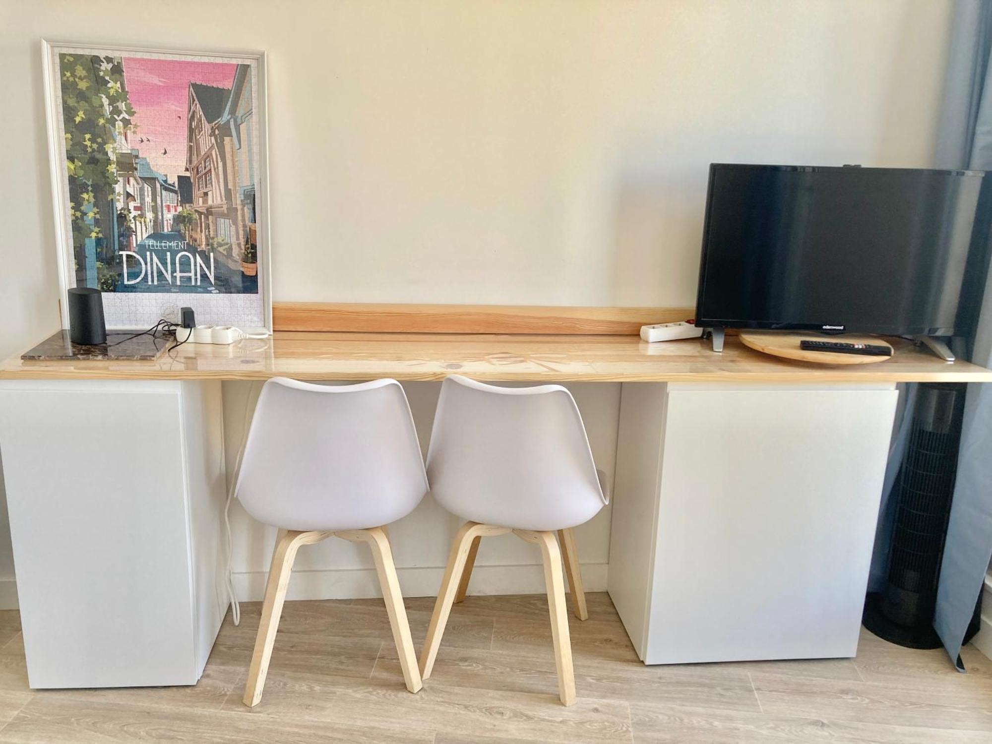 La Belle Consigne - Appartements Dinan Centre Gare エクステリア 写真
